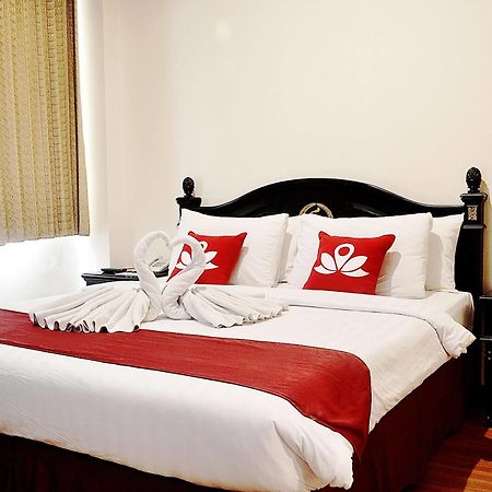 Zen Rooms Sultan Iskandar Muda สุราบายา ภายนอก รูปภาพ